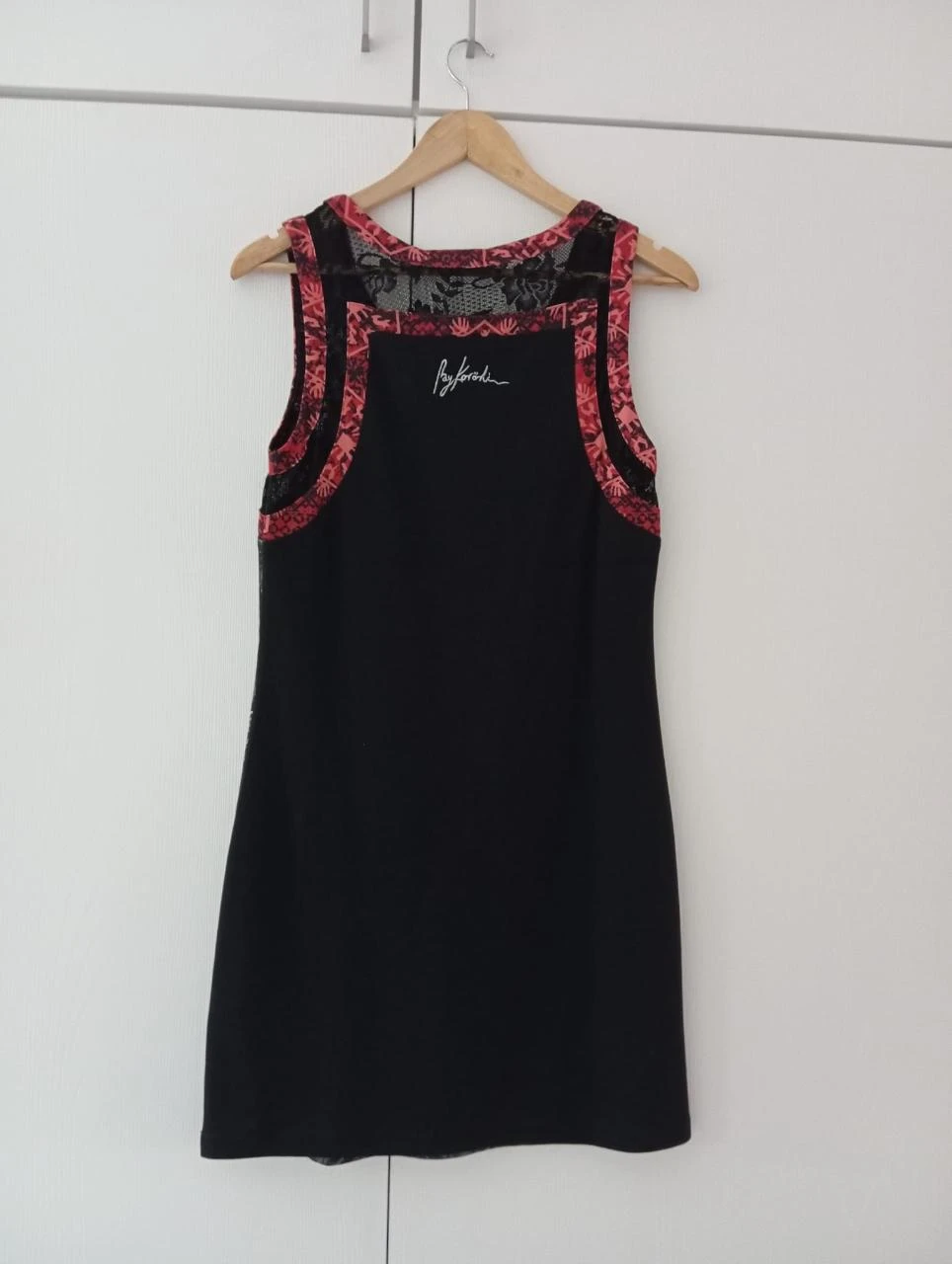 Vestido negro y rojo – photo 2